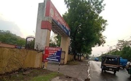 Jamshedpur police action – जुगसलाई रेलवे ब्रिज से हथियार के साथ युवक गिरफ्तार, साथी फरार