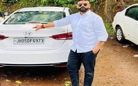 jamshedpur bistupur dd bar crime : बिष्टुपुर डीडी बार के सामने चापड़बाजी में घायल हिमांशु सिंह की मौत, एक और युवक की हालत गंभीर, जिन पुलिसवालों के सामने हो गयी हत्या, उन पर अब तक एसएसपी ने नहीं की कार्रवाई, लोगों में गुस्सा