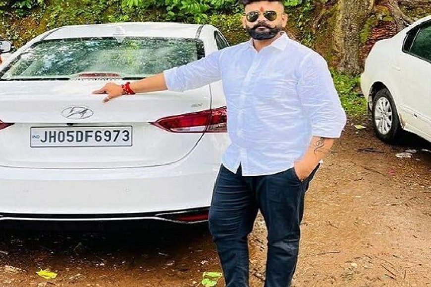 jamshedpur bistupur dd bar crime : बिष्टुपुर डीडी बार के सामने चापड़बाजी में घायल हिमांशु सिंह की मौत, एक और युवक की हालत गंभीर, जिन पुलिसवालों के सामने हो गयी हत्या, उन पर अब तक एसएसपी ने नहीं की कार्रवाई, लोगों में गुस्सा